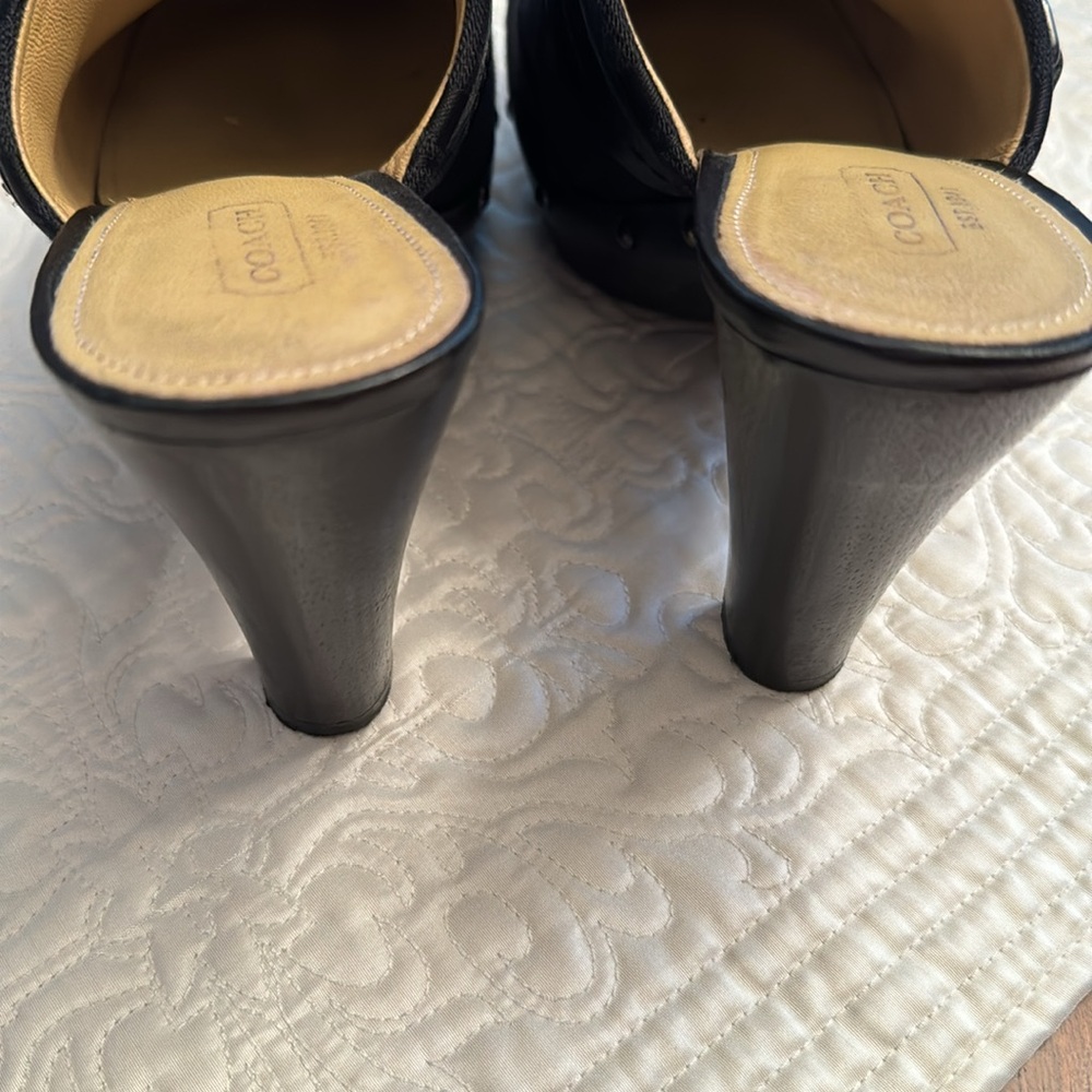 Coach Clogs. - image 6
